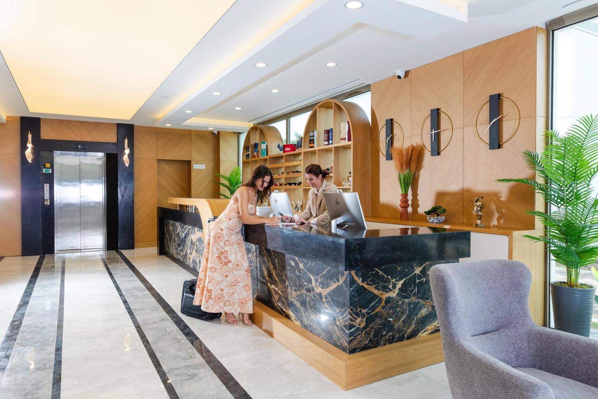 Guelluek Uno Elegance Otel エクステリア 写真
